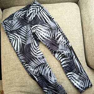 Old Navy Active leggings